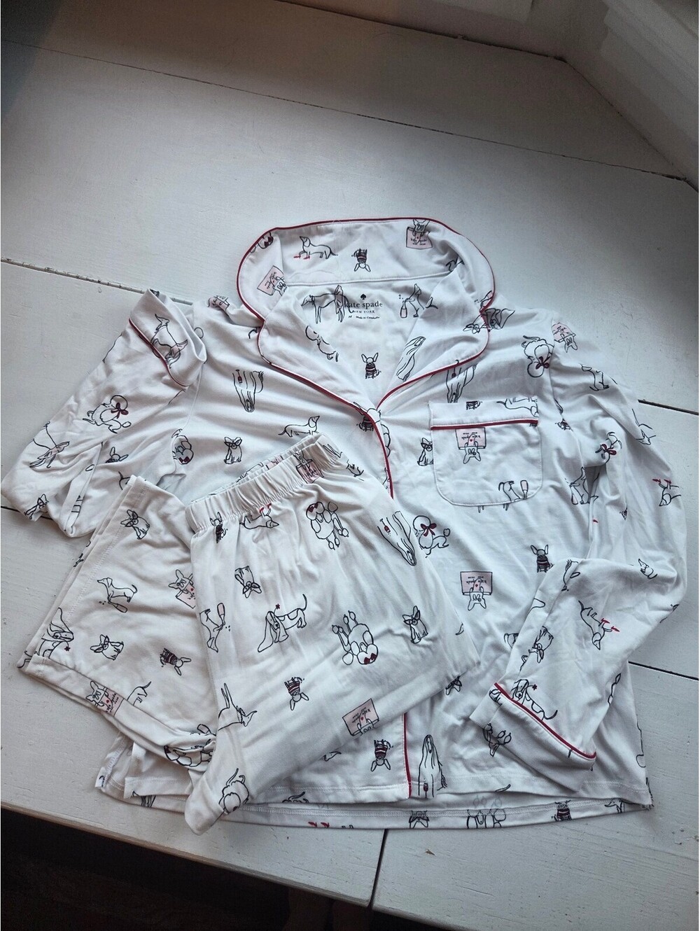 Kate Spade New York Medium White Dog Print Pajama Set